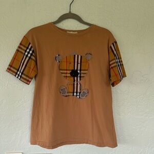 Burberry Brit tee shirt EUC